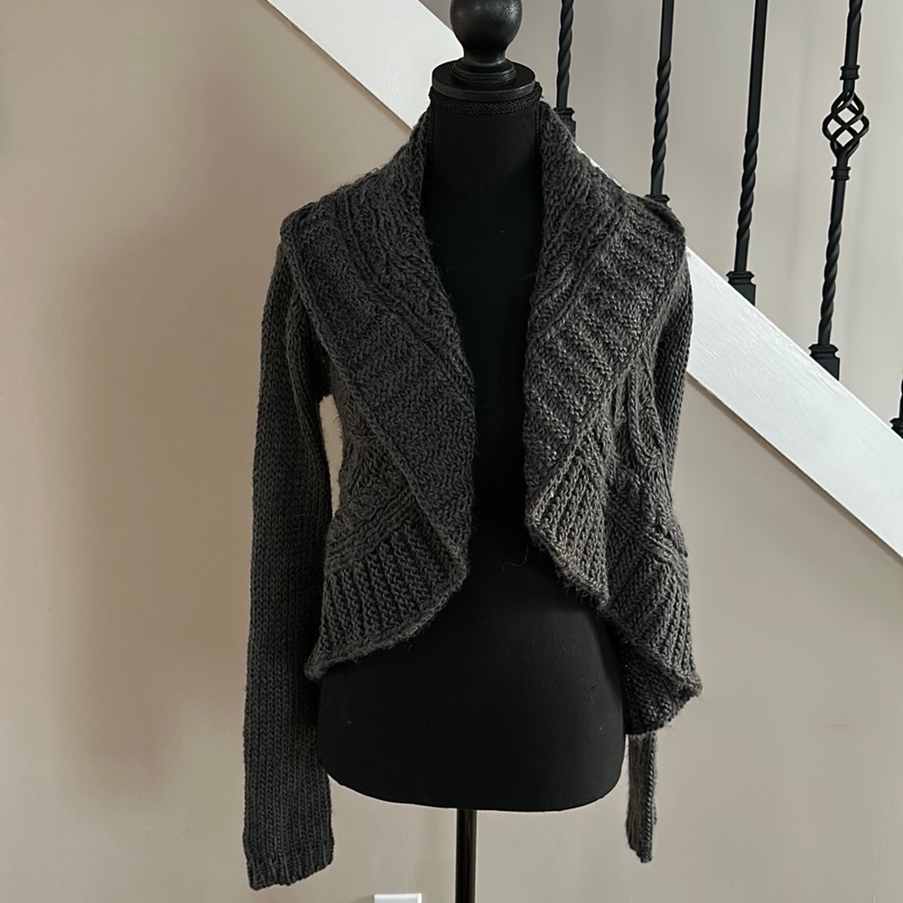 Cute Bcbg sweater